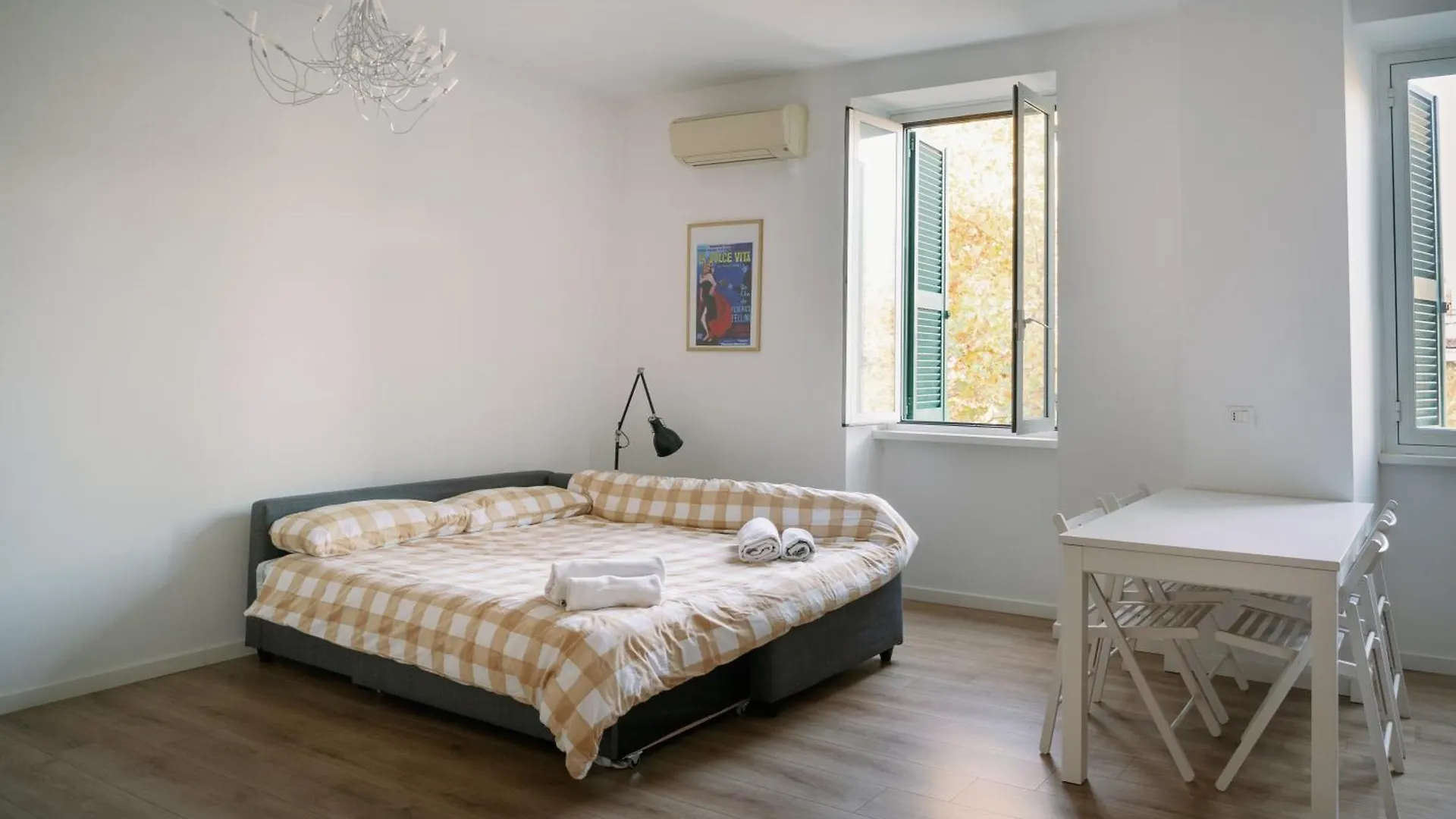 La Dolce Vita Rooms Rome Guest house
